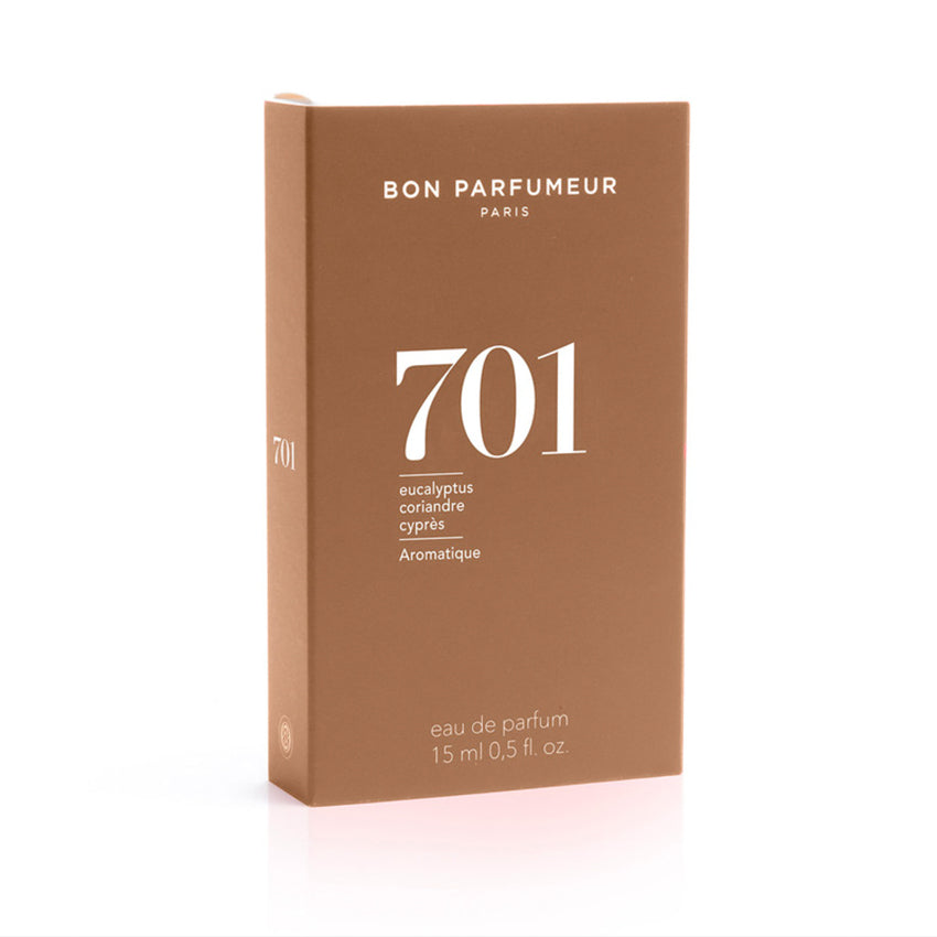 The box of the 15ml Bon Parfumeur Eau De Parfum Aromatic 702 on a blank background