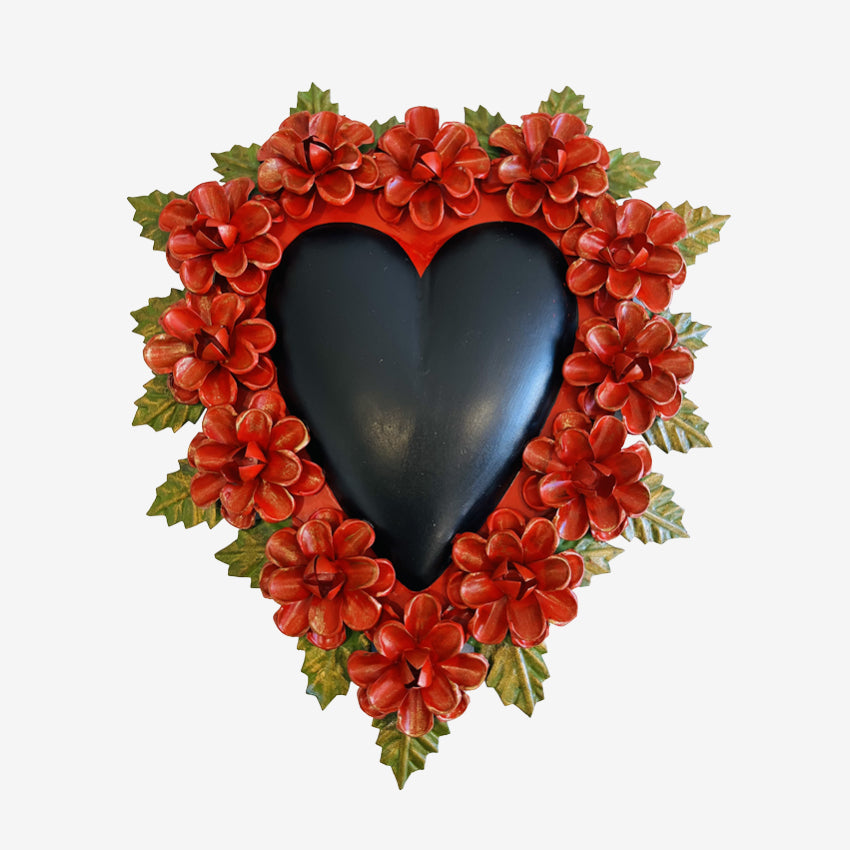 Tin Black Heart w Roses