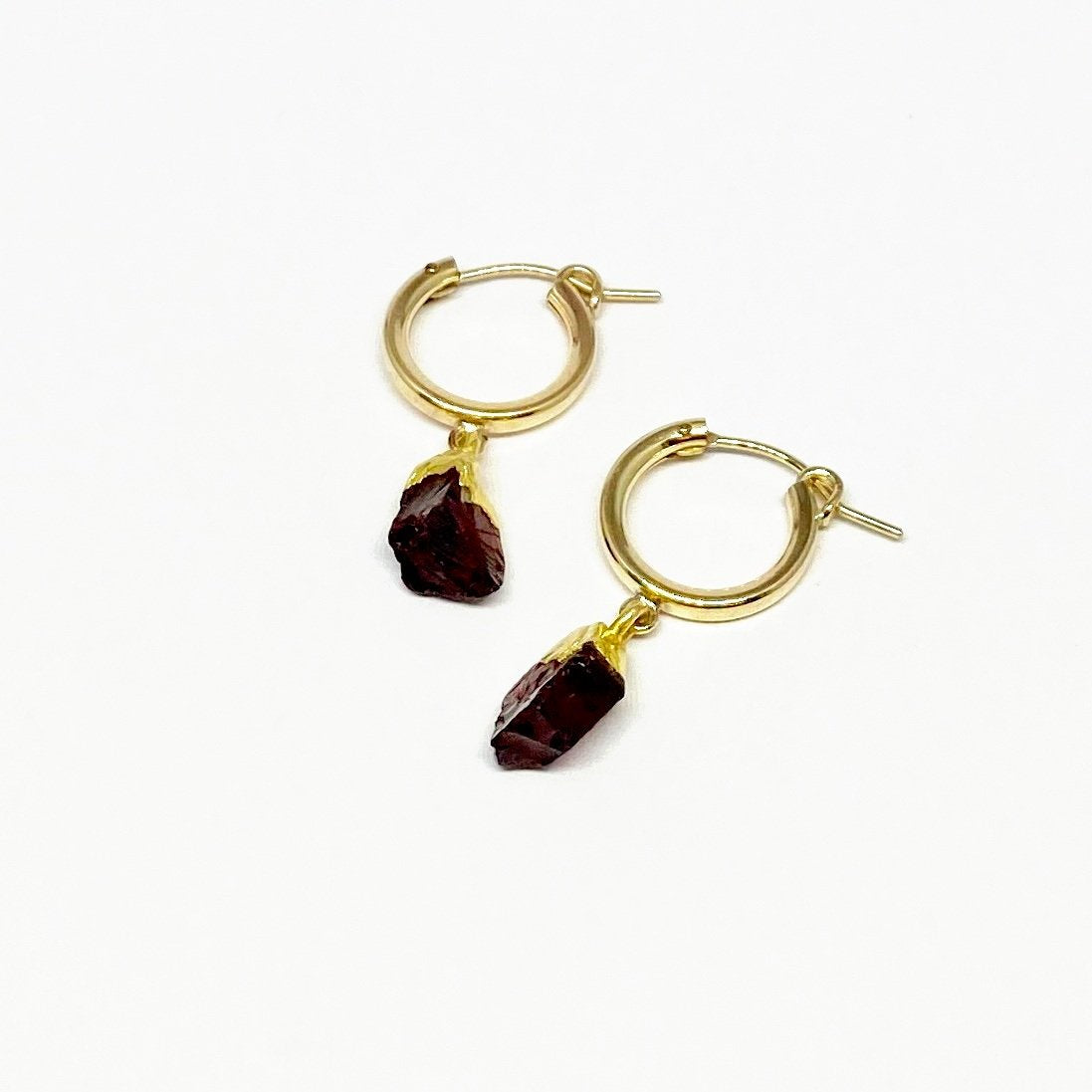 The Karoline Earrings | Garnet