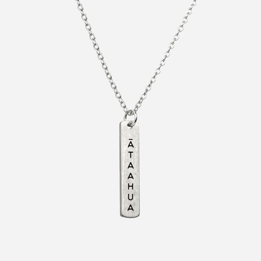 Te Reo Necklace | Ātaahua (Beautiful)