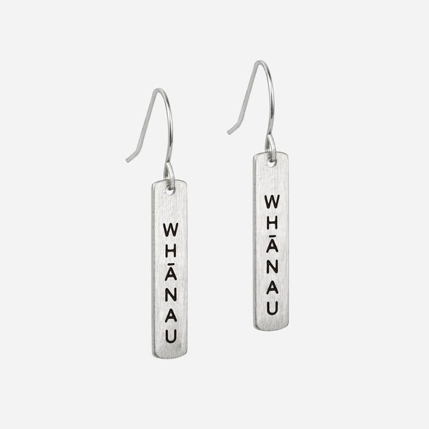 Te Reo Earrings | Whānau (Family)