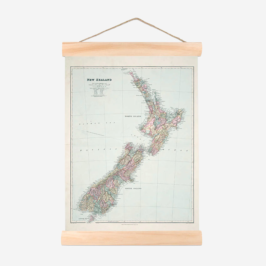 The 100 Percent NZ Map on a blank background