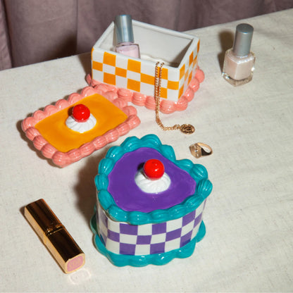 Sweetie Storage Box Cake | Heart