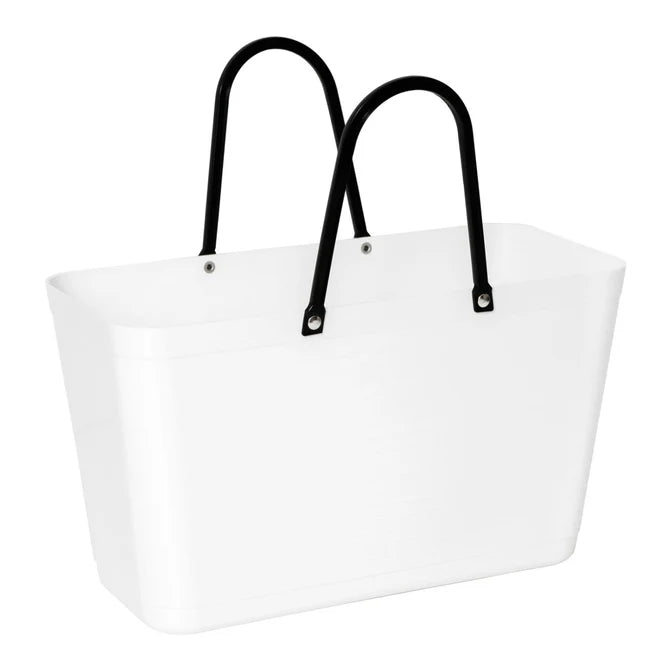 The white Hinza Bag on a white background