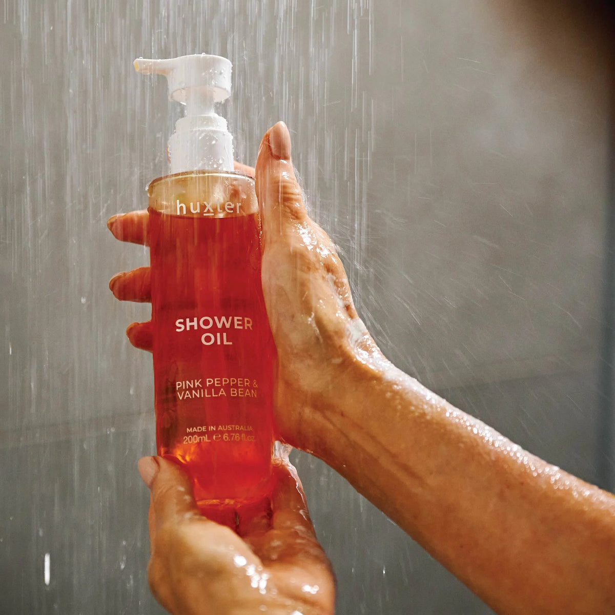 Adorned Xmas Shower Oil | 200ml | Pink Pepper & Vanilla Bean