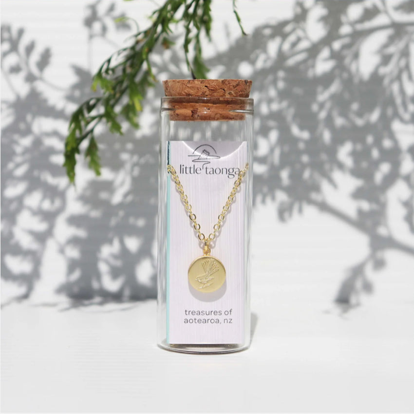 Round Necklace | Fantail