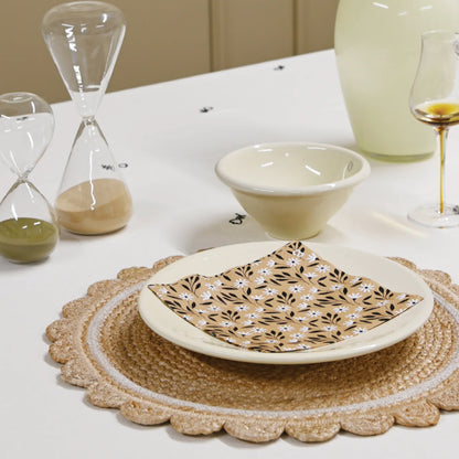 Scalloped Cord Placemat | Natural & White