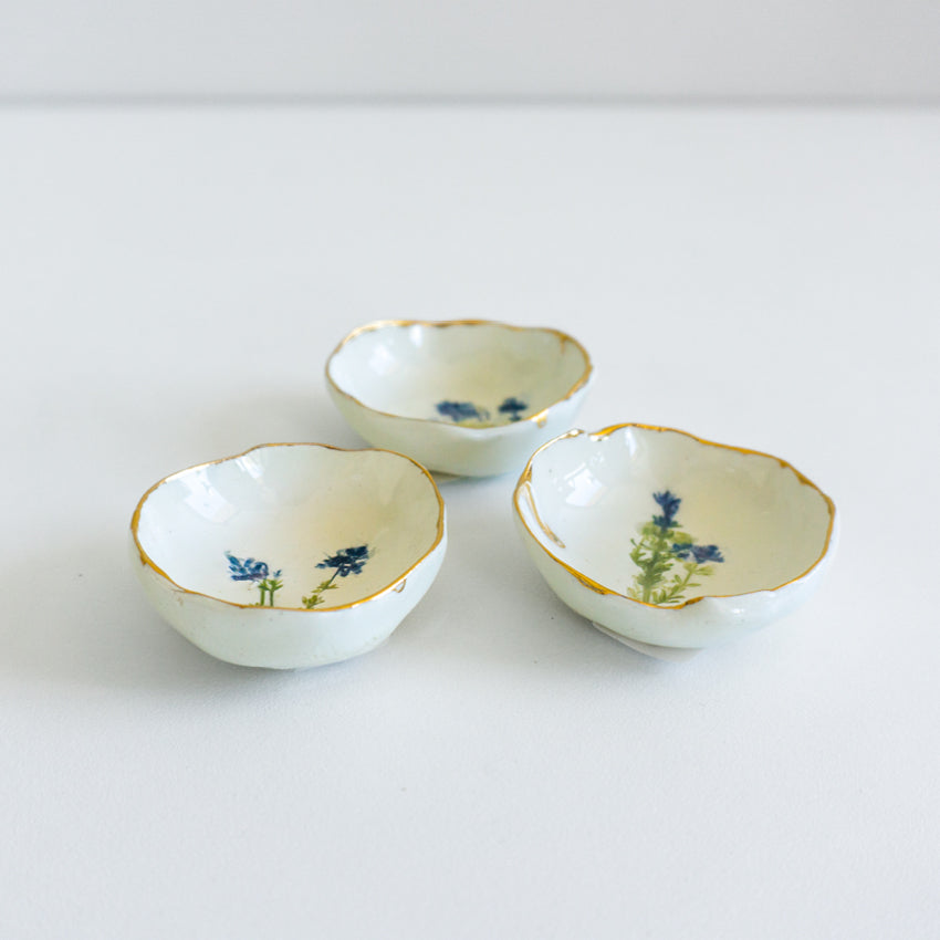 Wild Thyme with Gold Bowl