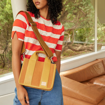 Handle Tote | Tan