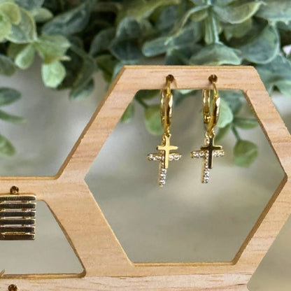 Huggies Sleeper Petite | Cross