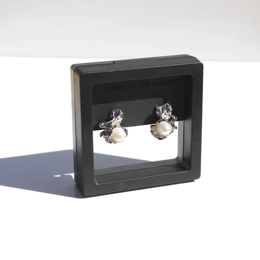 Ruched Pearl Earrings