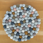 Felt Ball Pot Stand