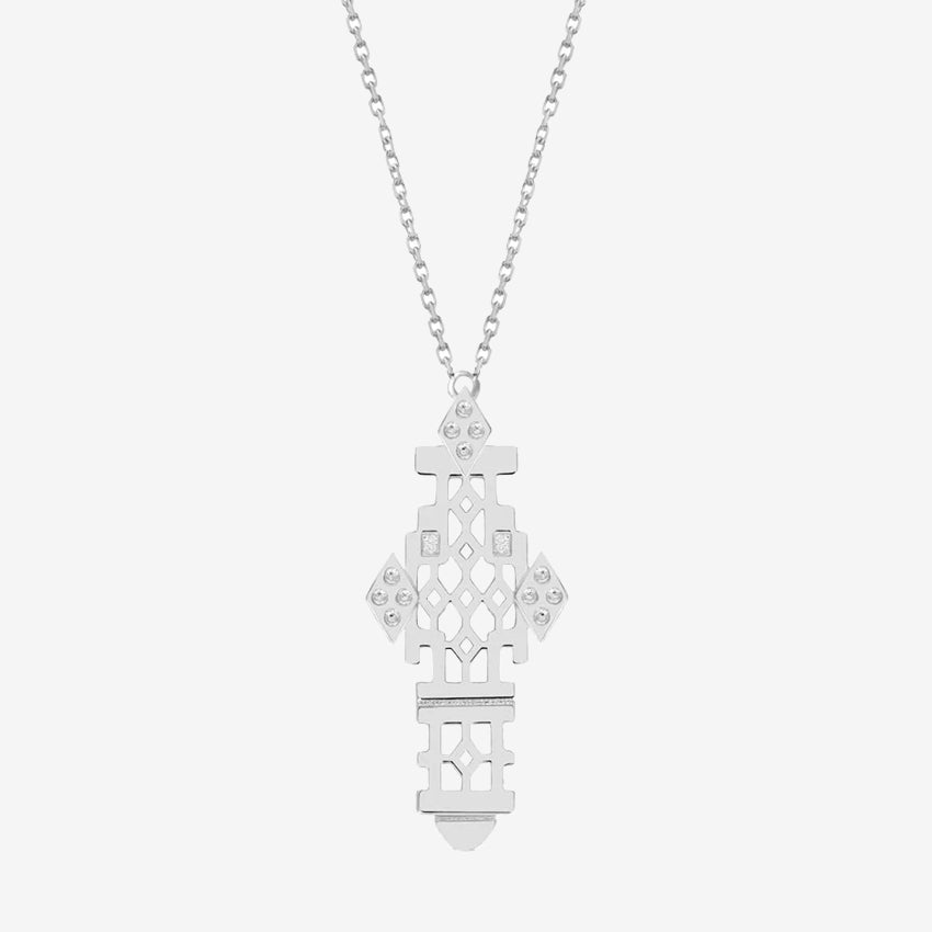 The Silver Linings Collective Florence Necklace in Silver on a blank background