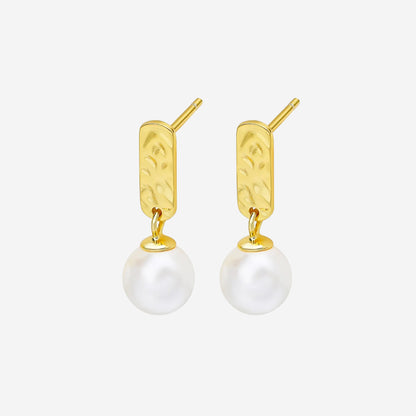 Luna Pearl Earrings