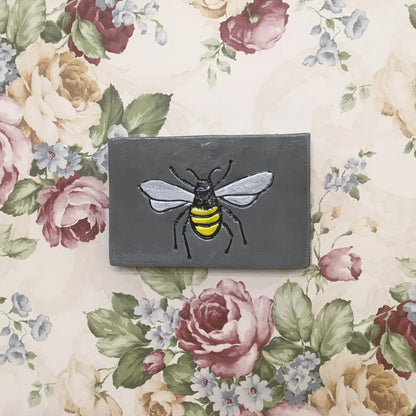 Large Wall Tile | Bee Grey