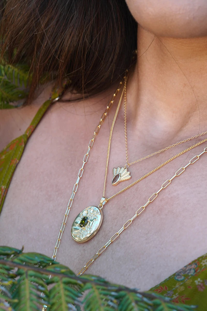Fantail Messenger Necklace | Brown