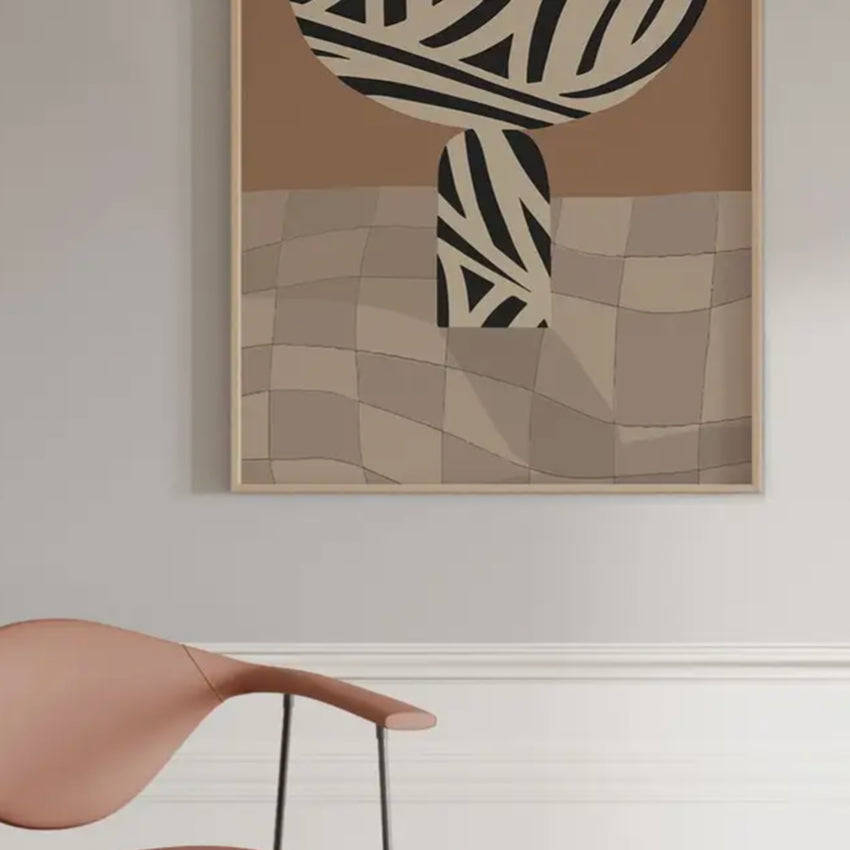 Kyrr Vase II Art Print