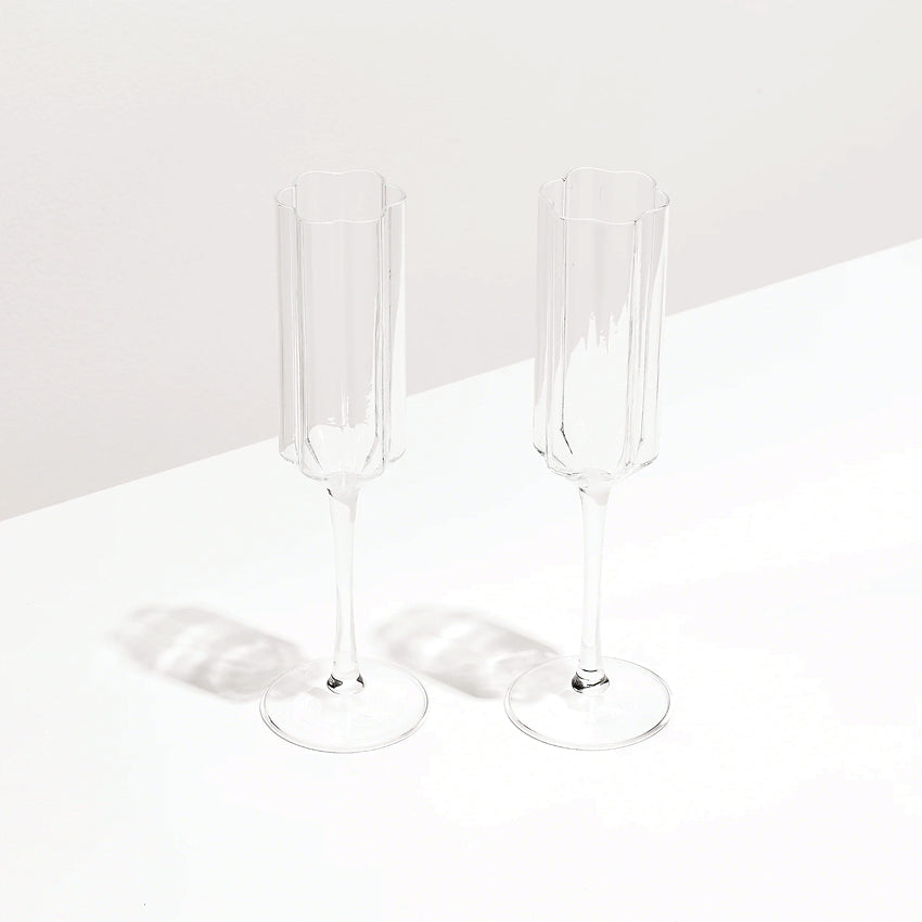 The Fazeek Wave Flute in Clear on a blank background