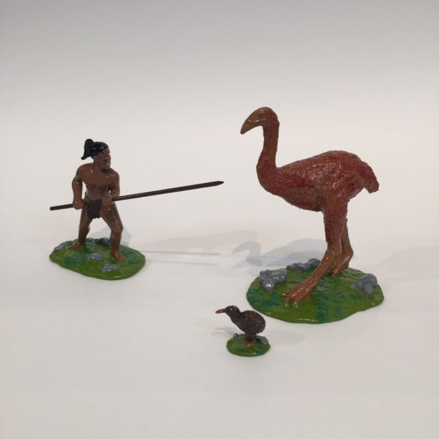 Kaiwhakangau me Moa